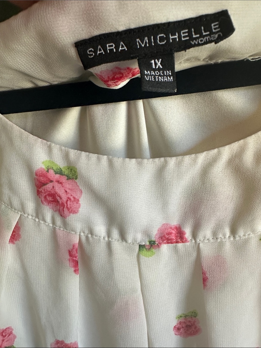 Sara Michelle Cream Top with Pink Floral Accents - Picture 2 of 8